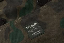 FILSON WAXED RUGGED TWILL TOTE BAG WITH ZIPPER - DARK WAX SHRUB CAMO -BARBOUR shop Filson UV March222022 39 1024x1024@2x